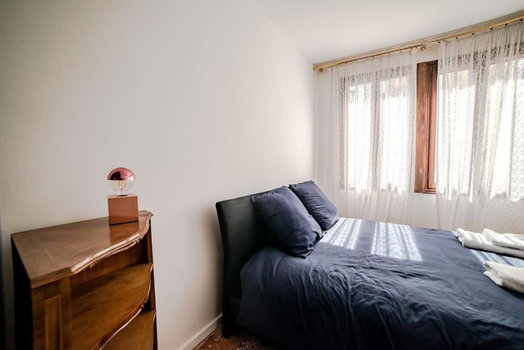 Delightful At 5 Mins From Rialto Bridge Apartment Venedig
